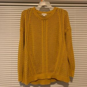 NWOT | Yellow sweater